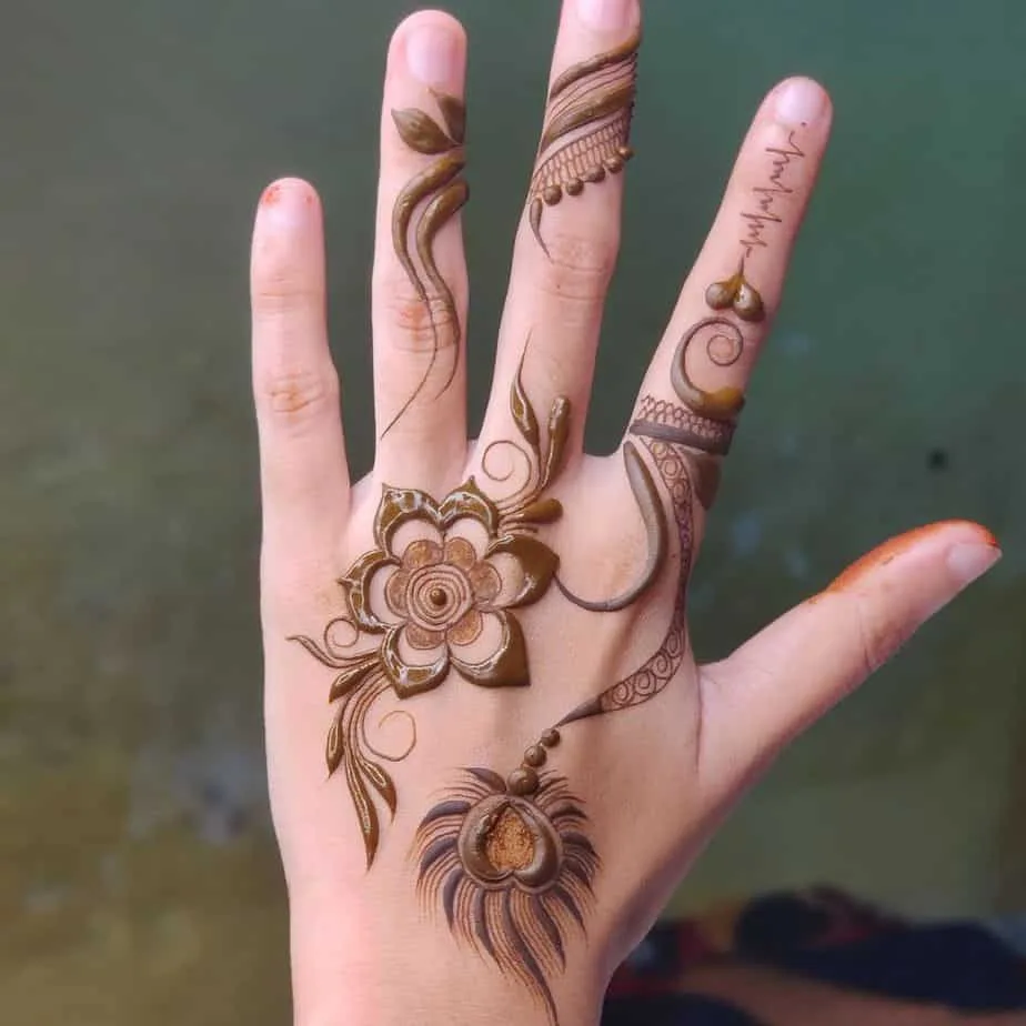 সহজ মেহেদি ডিজাইন