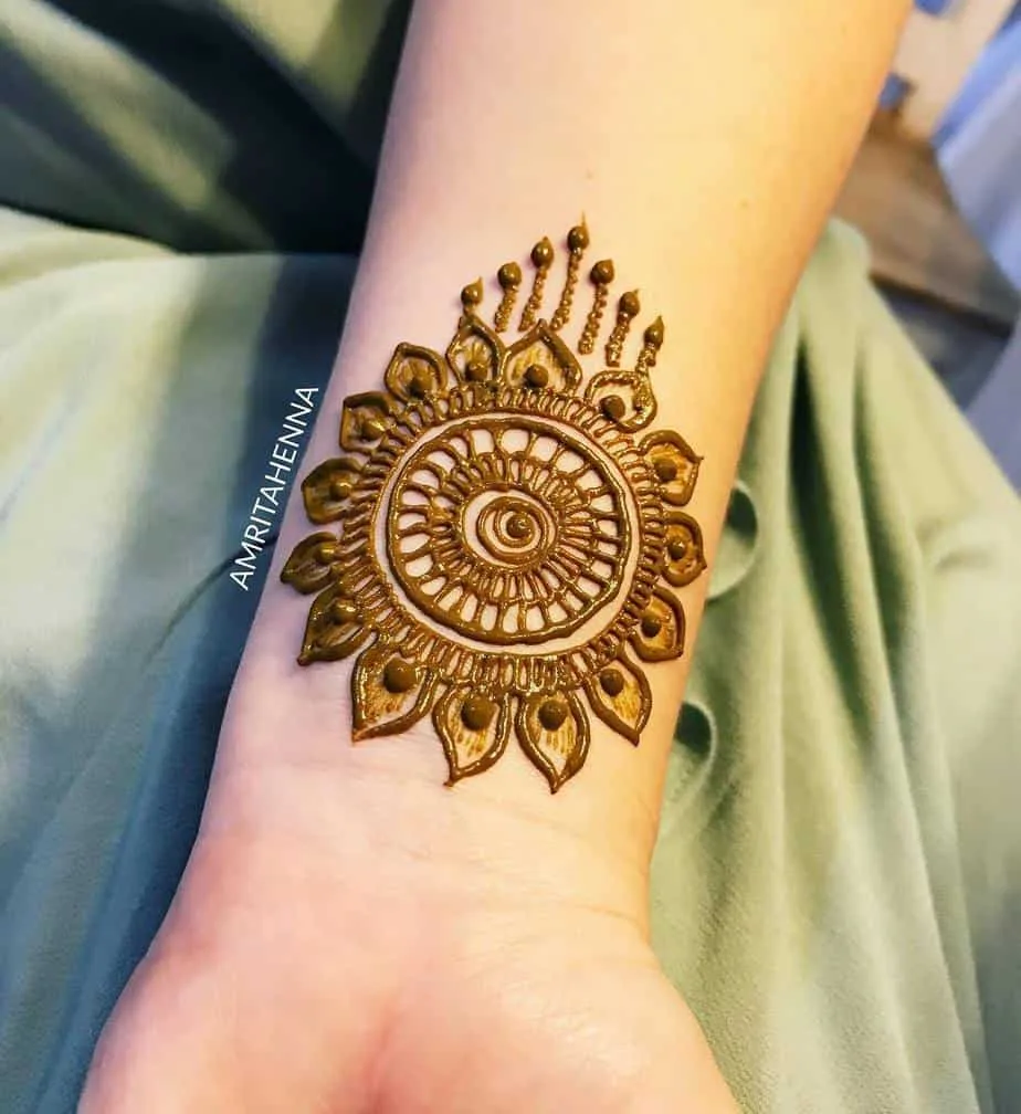 সিম্পল মেহেদি ডিজাইন