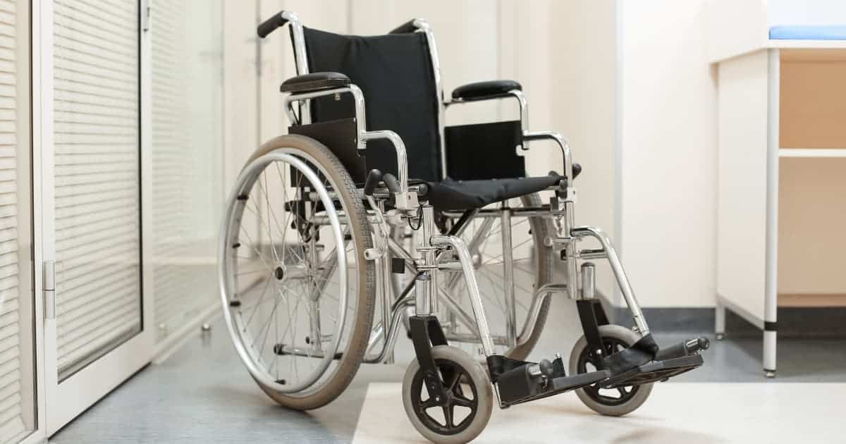 5 Best Lightweight Wheelchairs For Elderly - Sylhetism